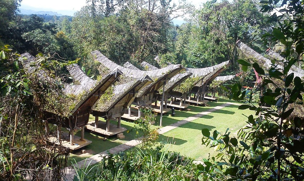 http://Tana%20Toraja%20Sulawesi%20Rondreize