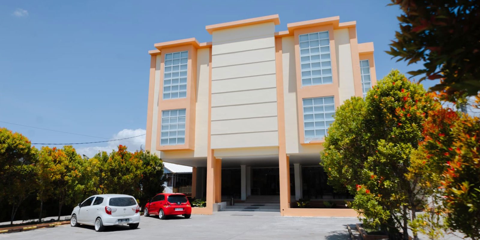 sulawesi accommodatie sermani hotel